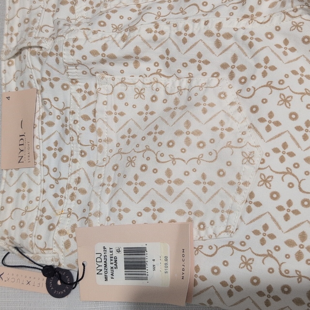 NYDJ Marilyn straight leg jeans size 4  NWT ! - Picture 13 of 13